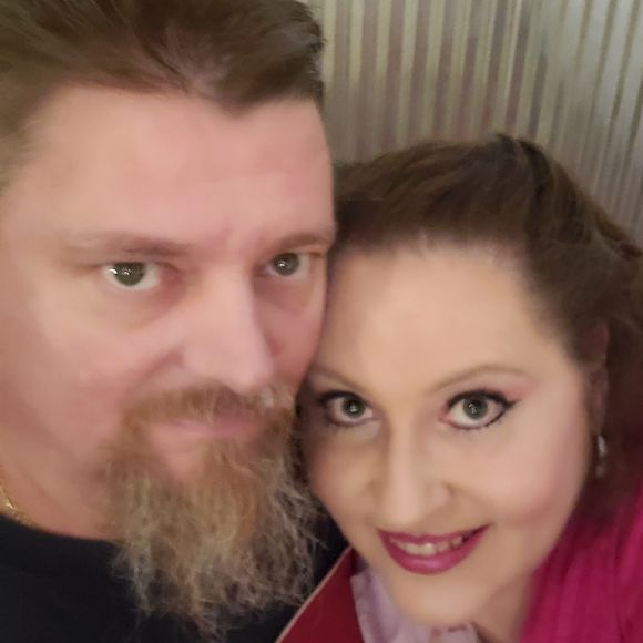 Meet your Posher, Tiffany - Picture 1 of 1